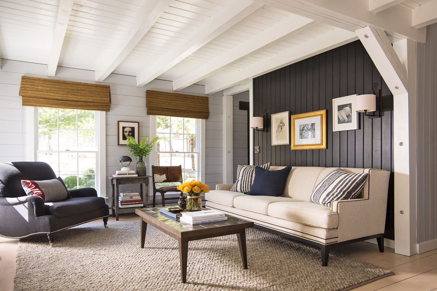Cozy Farmhouse Living Room Ideas We Love